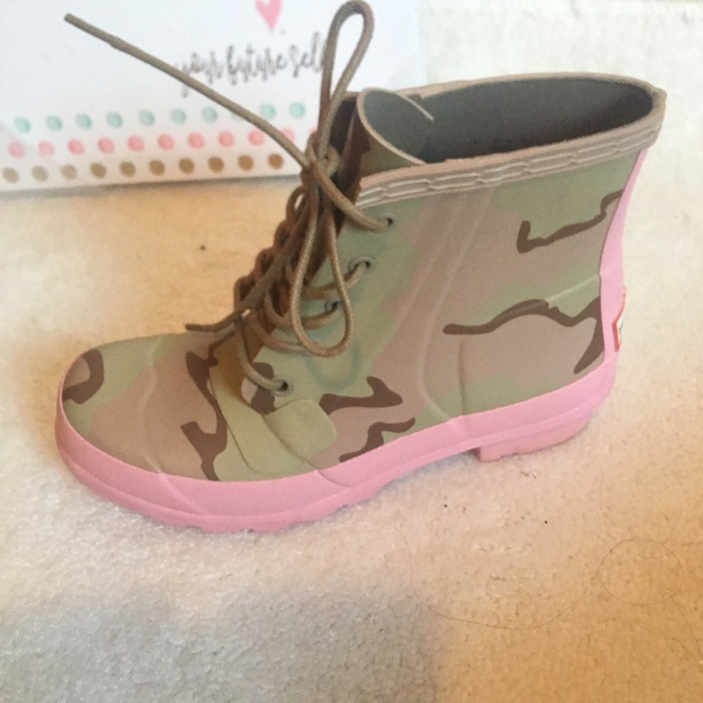 NEW Hunter Short Camouflage Pink Rain Boots